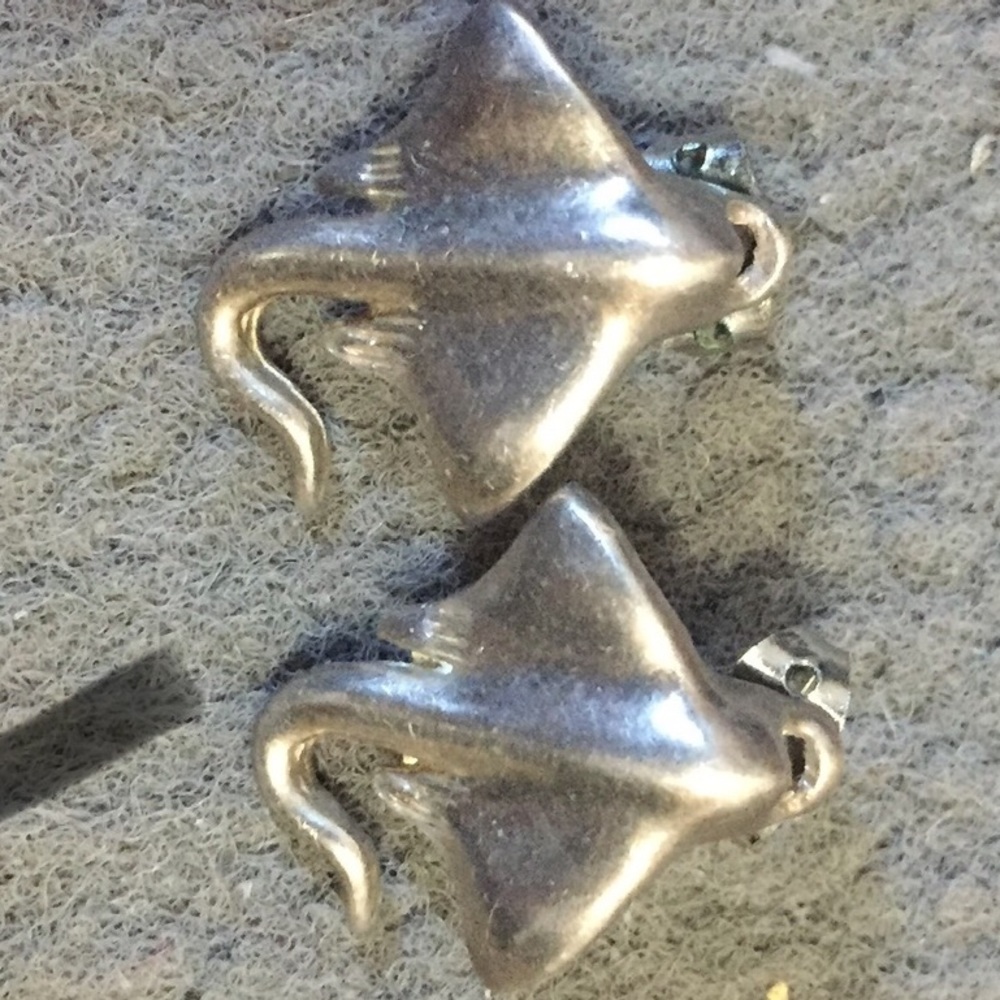 Sting ray earrings